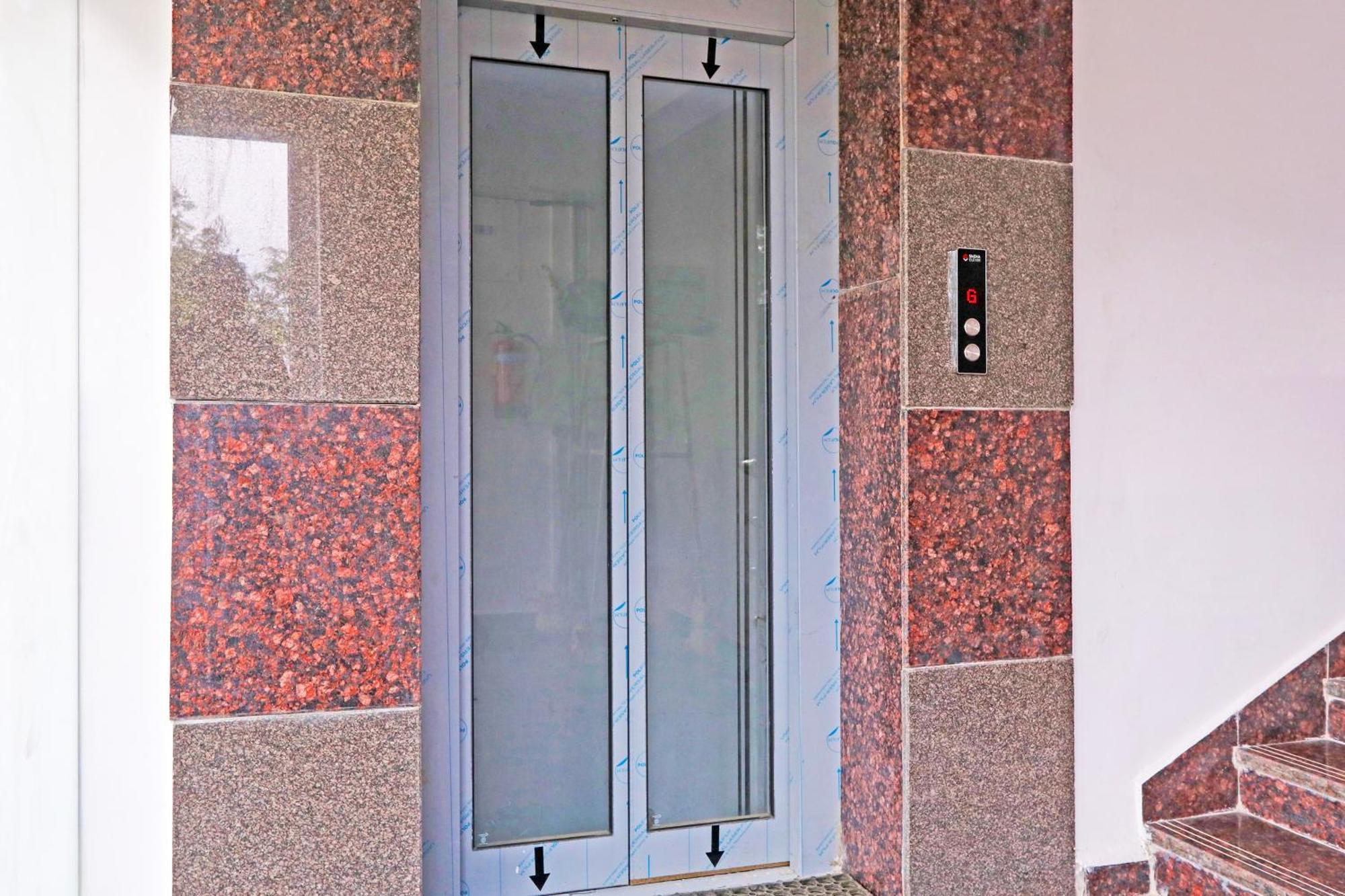 Hotel Super Townhouse Qualia Elite S R Nagar Hyderabad Exterior foto